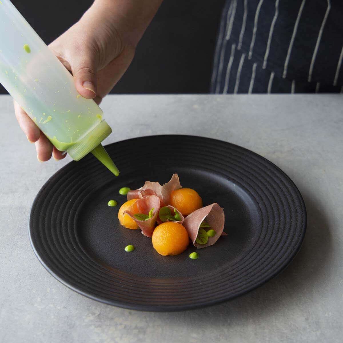 US MasterChef Kitchenware PLATE LIKE A MASTERCHEF CHAMPION GUDIE