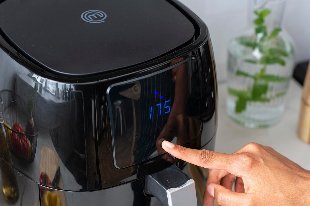 US MasterChef Knife Block & Air Fryer Offer - Performance Collection Kitchenware